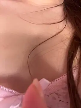 CheekyPeachXXX's Live XXX Chat
