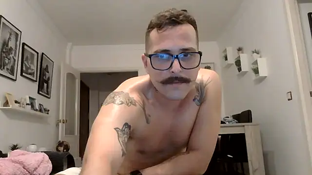 Živý XXX chat yanick931