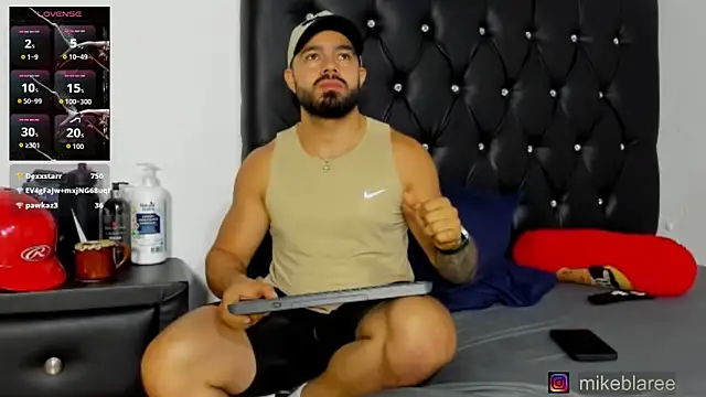 mikeblaree Adlı Modelin Canlı XXX Sohbeti