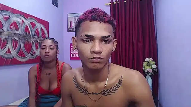 دردشة black_twinks الجنسية المباشرة