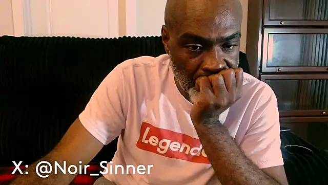 sinnernoir Adlı Modelin Canlı XXX Sohbeti