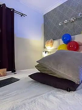 Celeste_Amber Adlı Modelin Canlı XXX Sohbeti