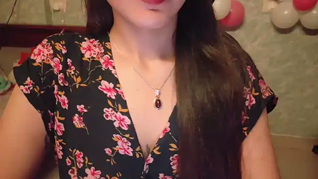 MidnightFlame live XXX chat