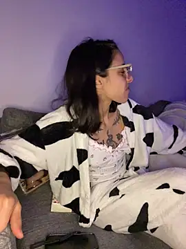 Živý XXX chat Poison_Ivy_29