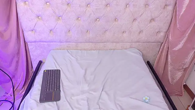 Živý XXX chat AbbyCollins__