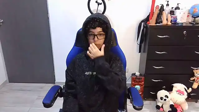 Chat +18 de thomascooper7 ao vivo