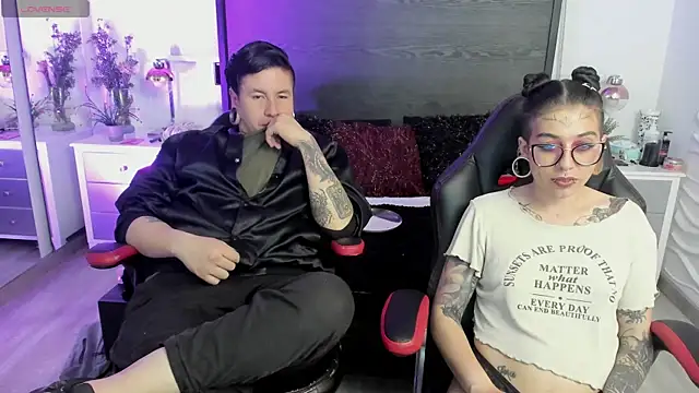 แชท XXX สดของ inkedsinners_