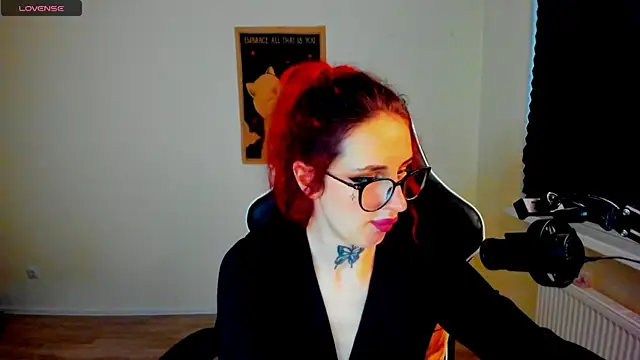 Chat +18 de your_tora ao vivo