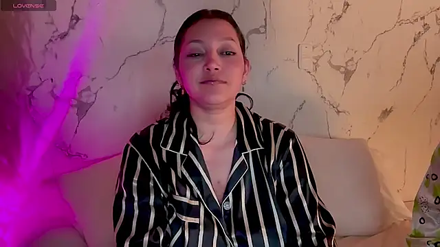 MarcellaGriffinn Live XXX chat