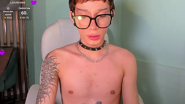 AndyWiilliams live XXX chat