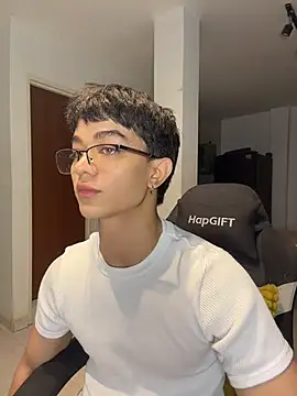 ajordanR's Live XXX Chat