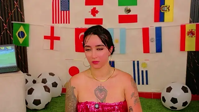 EmmyEvans1のライブXXXチャット