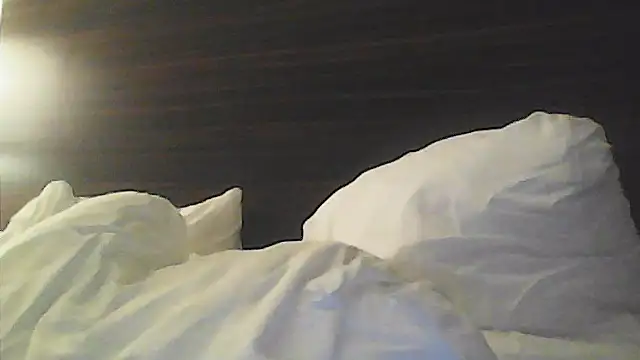 sarahkat86 XXX чат на живо