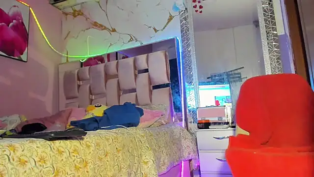 Chat +18 de HUGE_BLACKCOCK ao vivo