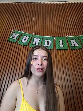 EmmaContreras_Val Adlı Modelin Canlı XXX Sohbeti