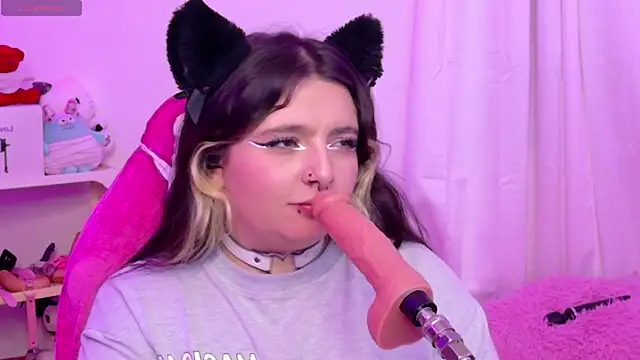 Chatroom XXX en direct de Sachi_Meow