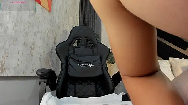 Julian_Mercier élő XXX-chatje