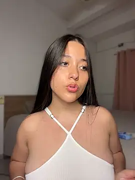 Nhefertary Adlı Modelin Canlı XXX Sohbeti
