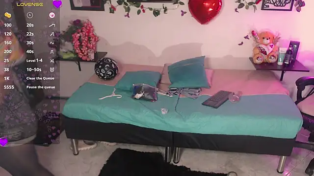 Dakota_ro Chat XXX in diretta
