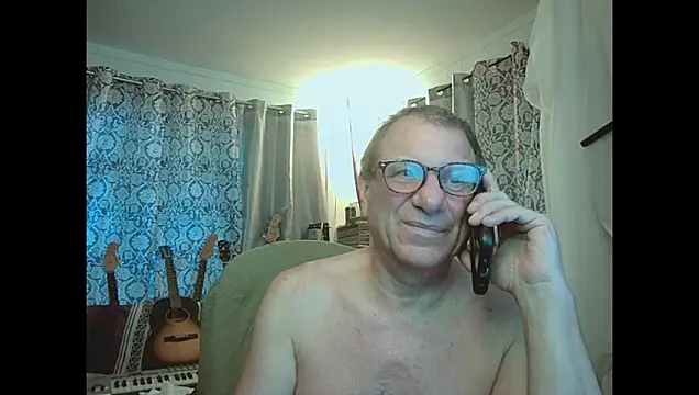 Онлайн чат XXX coryassman