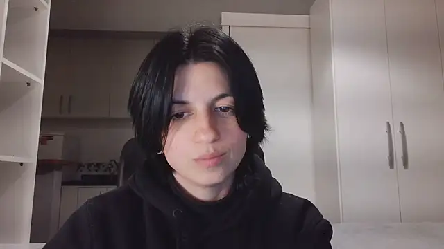 Chat +18 de kyslrana ao vivo