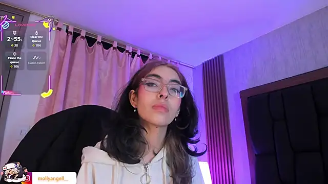 Molly_A Chat XXX in diretta