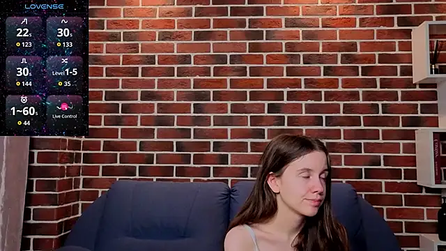 MyrtaMcclaney's Live XXX Chat