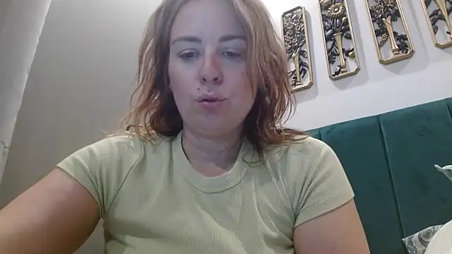 HazelSkyesChat Adlı Modelin Canlı XXX Sohbeti