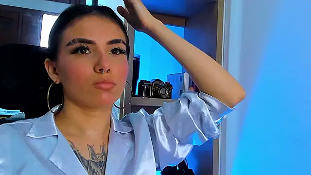 isabella_hv – Naživo XXX chat