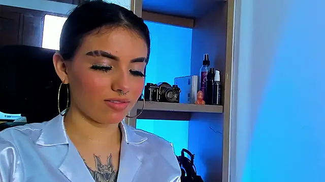 isabella_hv Chat XXX in diretta