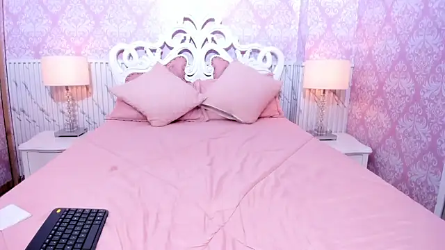 Živý XXX chat Miabloom19_