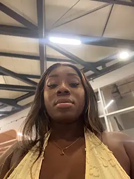 ZarahFerreira Chat XXX in diretta