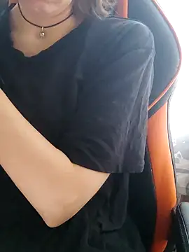 Aashikalaa's Live XXX Chat