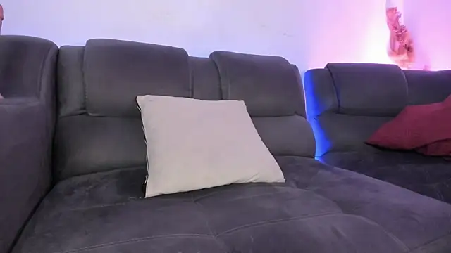 XXX chat uživo modela Agathaks
