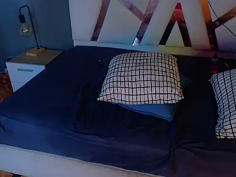 ShelyEvans__'s Live XXX Chat