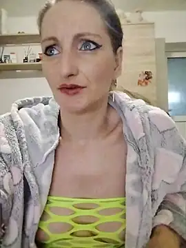 Chat +18 de CrazyMaya39 ao vivo