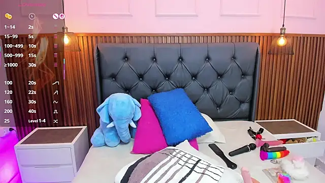CATIAJONES' Live XXX Chat
