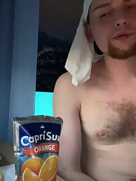 XXX chat uživo modela mmmicum