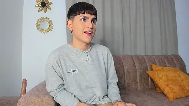 Chat +18 de Lyam_ap ao vivo