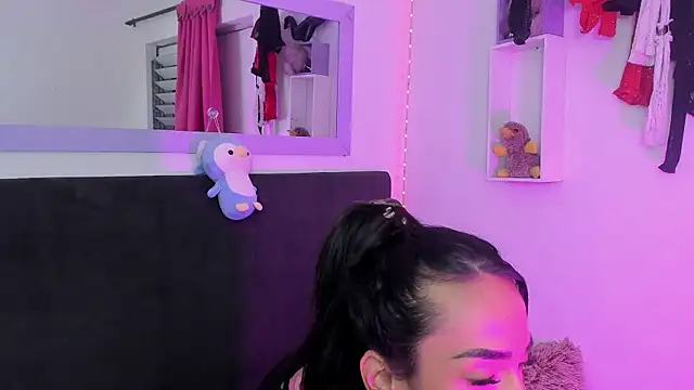 Hanna_long live XXX chat