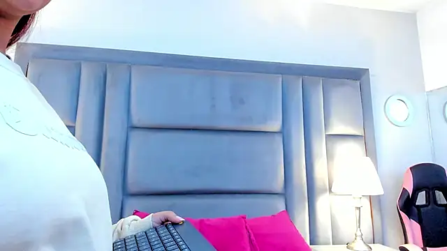 GabyMoreaun Live XXX chat