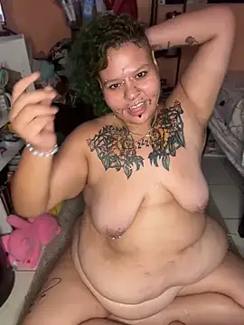 DivineBBWPoison – Live XXX-chat