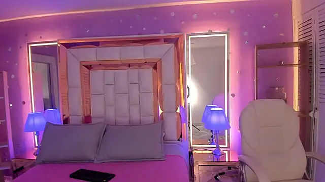 Chat XXX en directo de Goldentemptation_