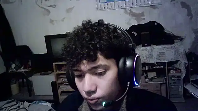 Emv2n Live XXX chat