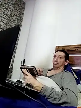 Pacobakan042's Live XXX Chat