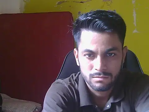 Stubborndesiboy 라이브 XXX 채팅