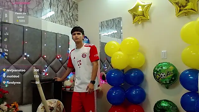 Онлайн чат XXX Steve_Hotman