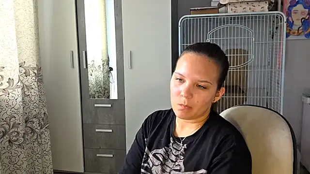 Show modela AtticNobel na web-kameri