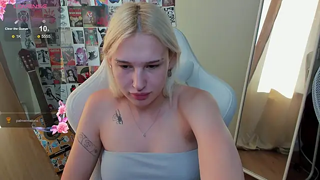 EvelinaLuu Chat XXX in diretta