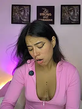 Chat +18 de Raven_stonee01 ao vivo